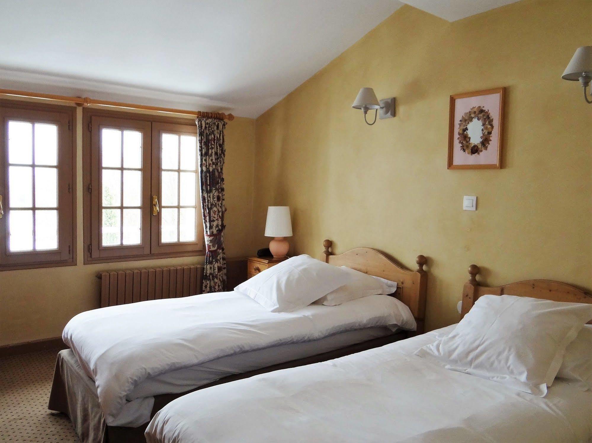 Auberge Des Chasseurs Échenevex Exterior foto